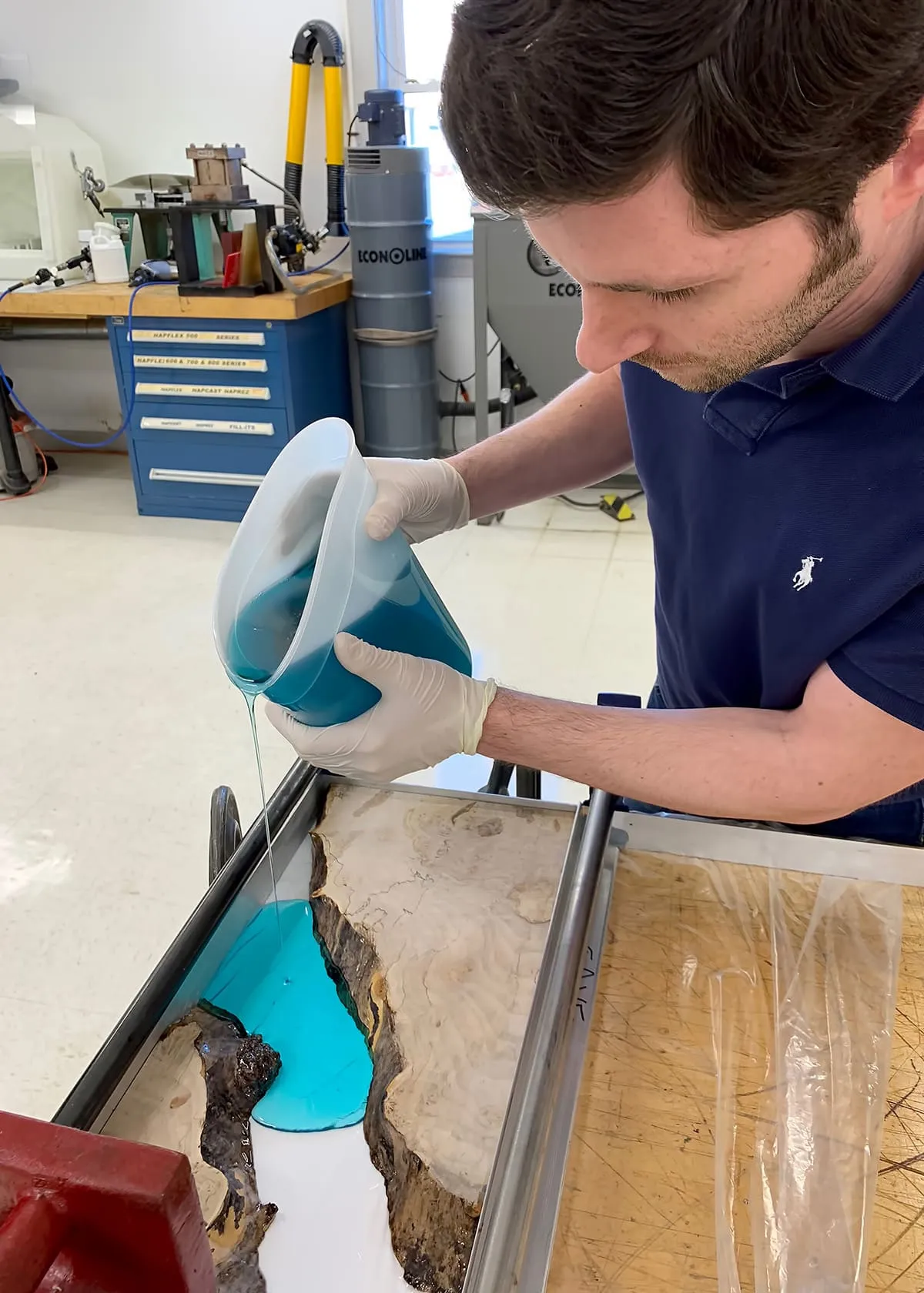 Pouring Epoxy Pouring Epoxy